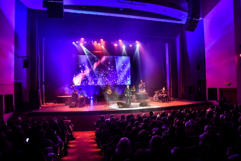 Claude Barzotti and François Valery at CASINO DU LIBAN